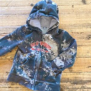 3T Cabelas camo zip hoodie
